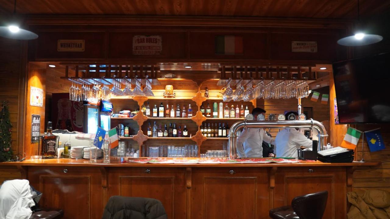 Madigan'S Hotel Kosovo Polje Eksteriør bilde